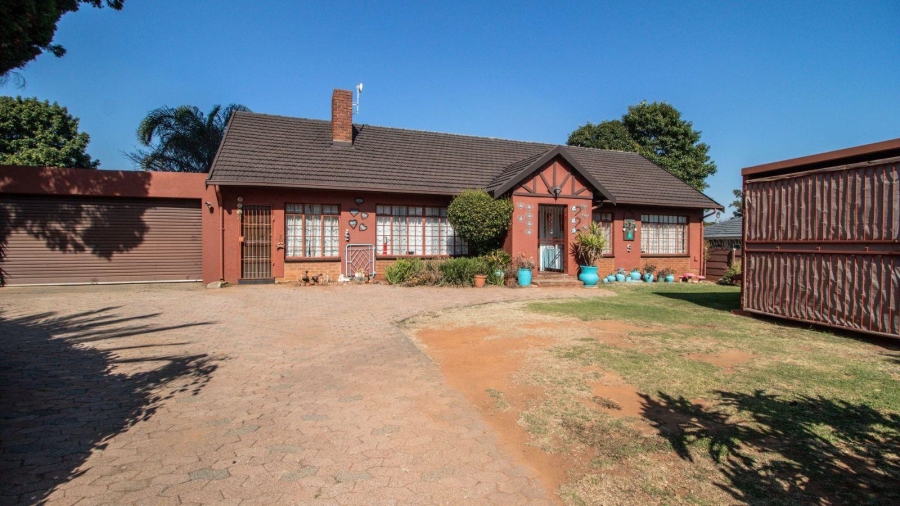 4 Bedroom Property for Sale in Birch Acres Gauteng