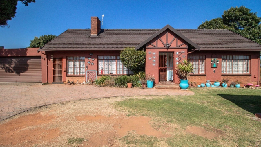 4 Bedroom Property for Sale in Birch Acres Gauteng