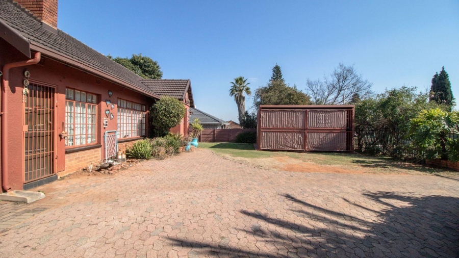 4 Bedroom Property for Sale in Birch Acres Gauteng