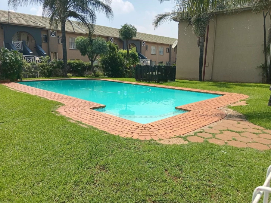 2 Bedroom Property for Sale in Norkem Park Gauteng