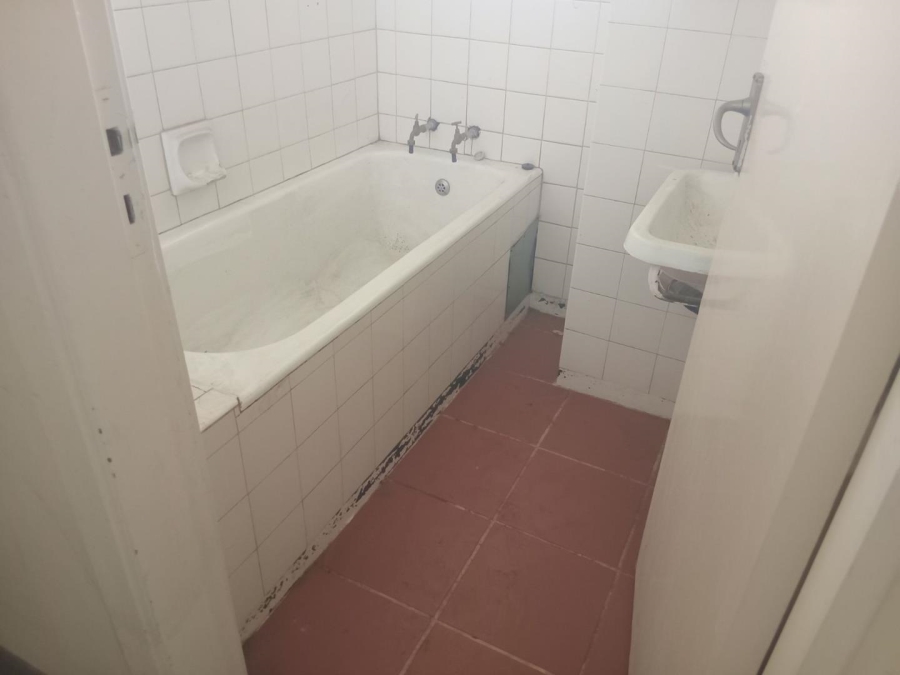 2 Bedroom Property for Sale in Yeoville Gauteng