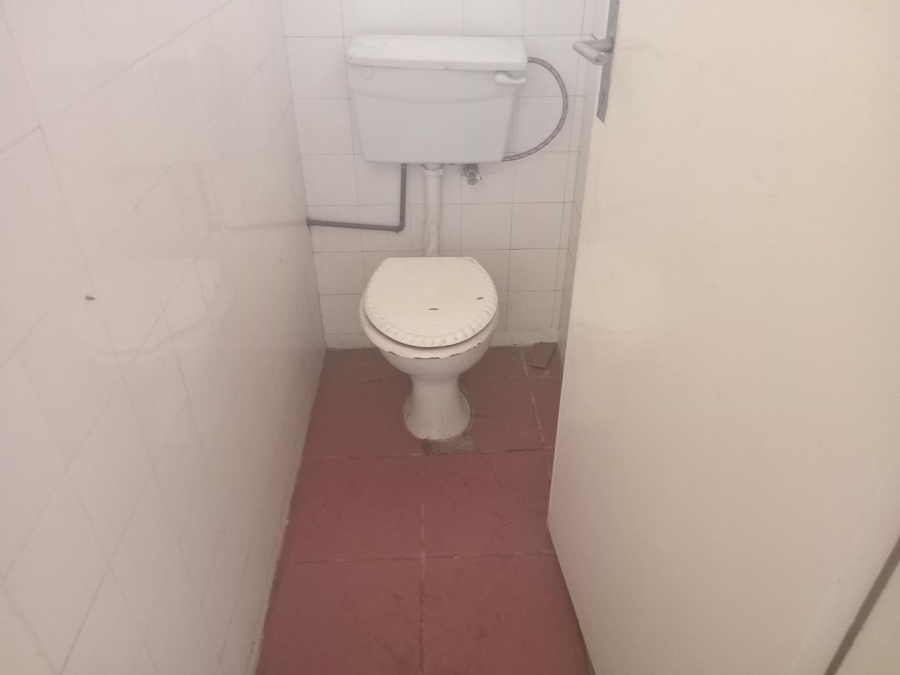 2 Bedroom Property for Sale in Yeoville Gauteng