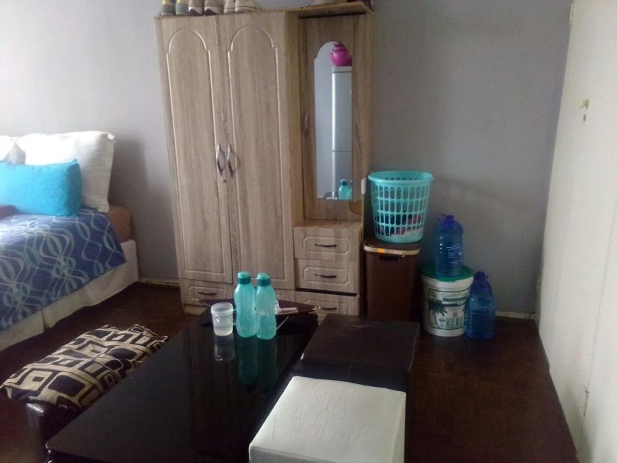 2 Bedroom Property for Sale in Yeoville Gauteng