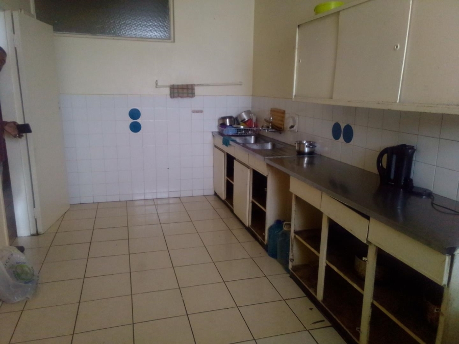 2 Bedroom Property for Sale in Yeoville Gauteng