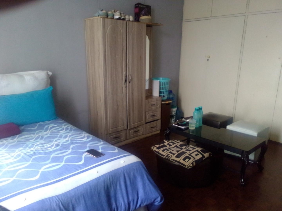 2 Bedroom Property for Sale in Yeoville Gauteng
