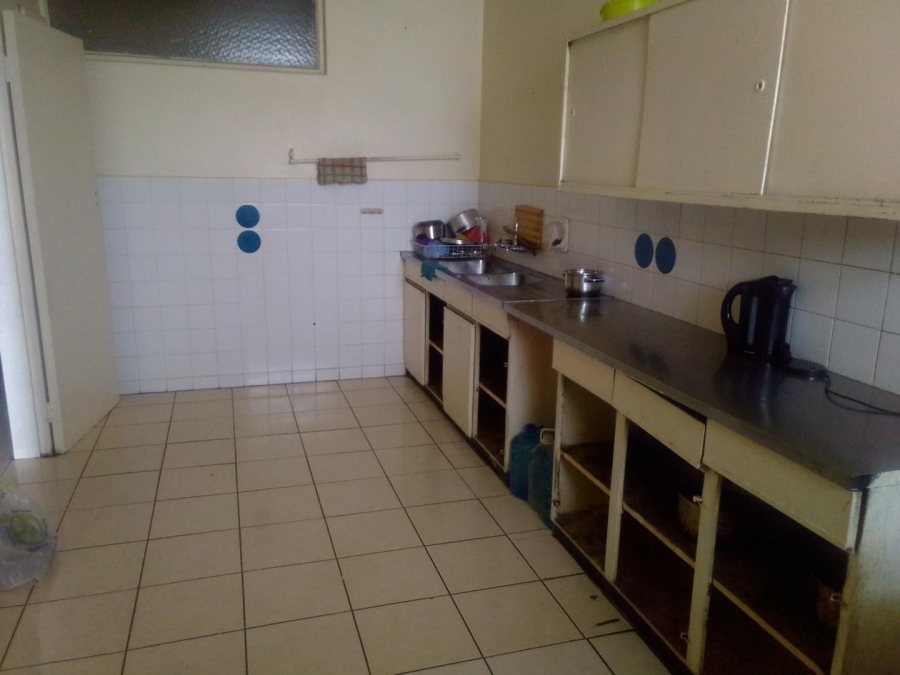 2 Bedroom Property for Sale in Yeoville Gauteng