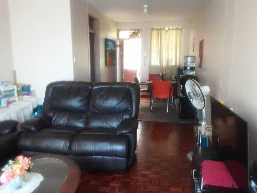 1 Bedroom Property for Sale in Kew Gauteng