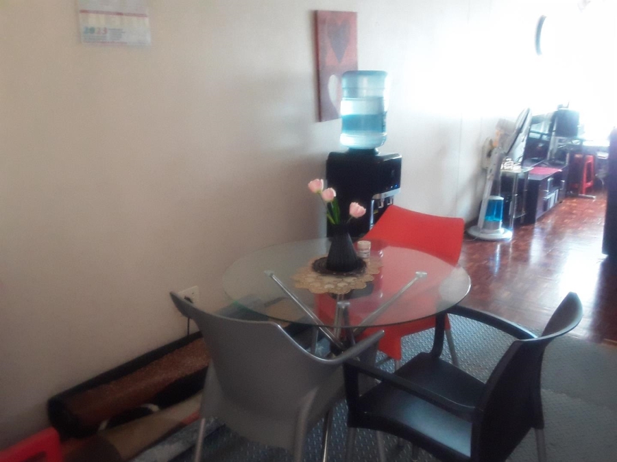 1 Bedroom Property for Sale in Kew Gauteng