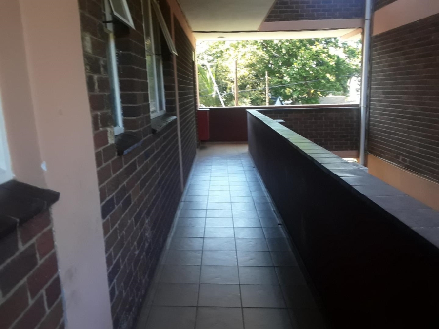 1 Bedroom Property for Sale in Kew Gauteng