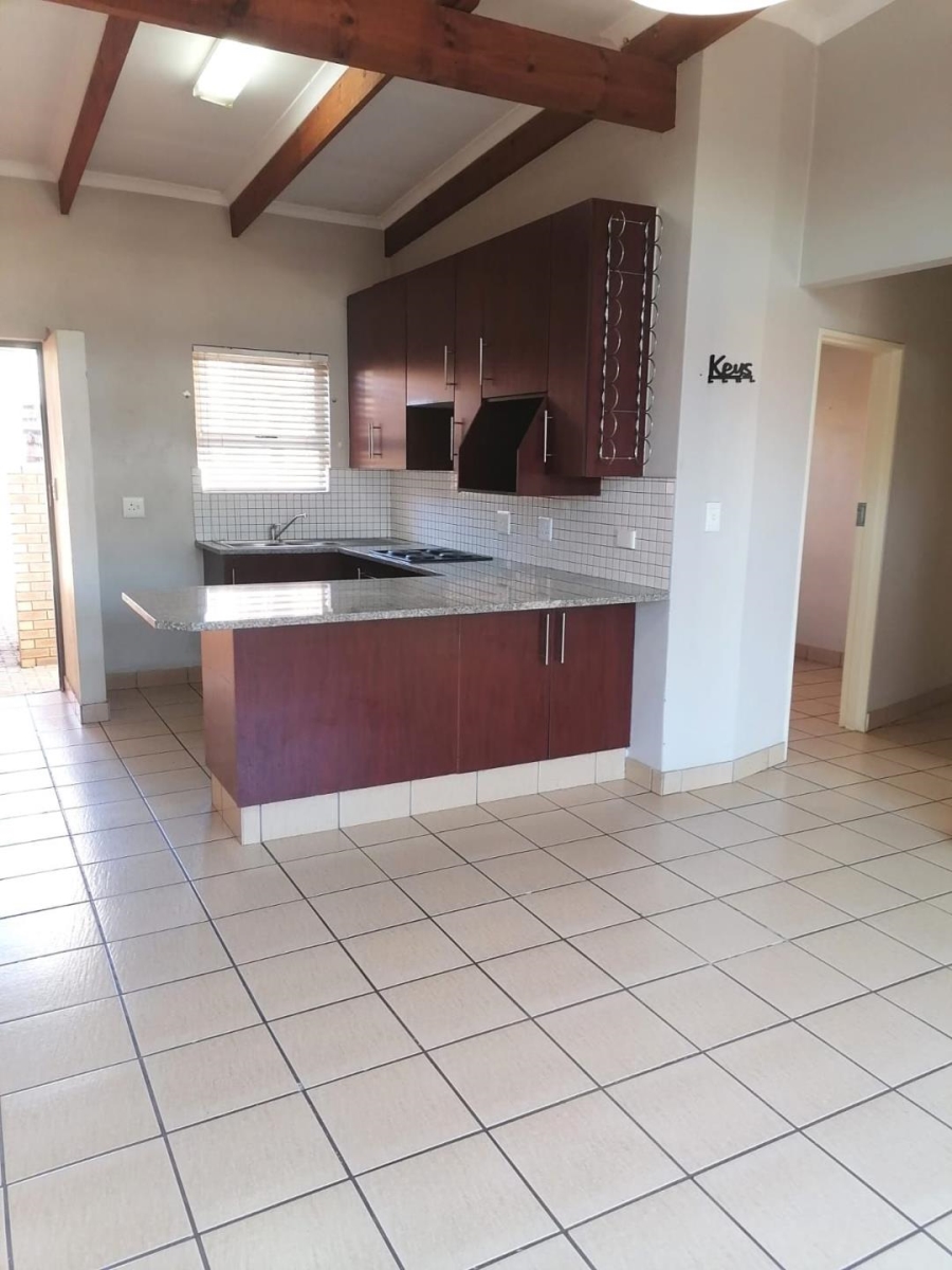 3 Bedroom Property for Sale in Glen Marais Gauteng