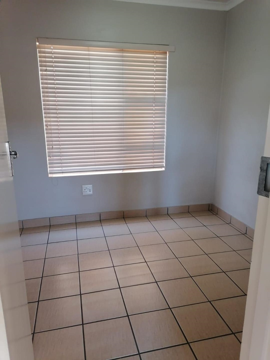 3 Bedroom Property for Sale in Glen Marais Gauteng