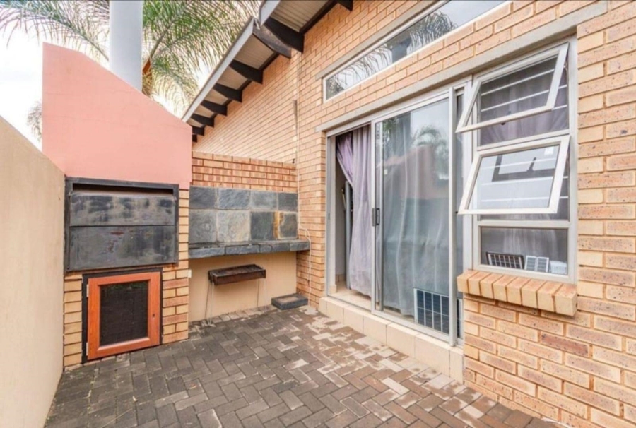 3 Bedroom Property for Sale in Glen Marais Gauteng