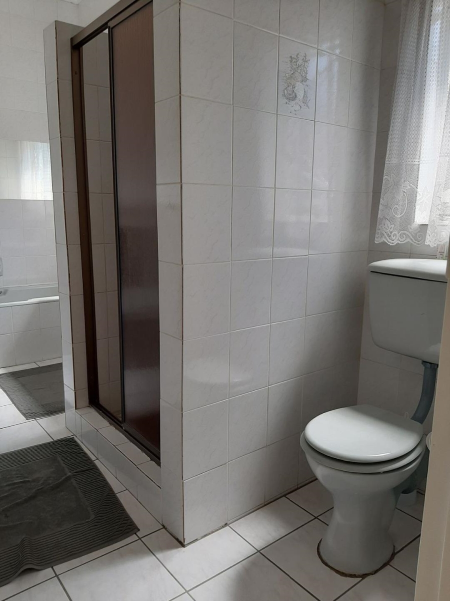 4 Bedroom Property for Sale in Hurlyvale Gauteng