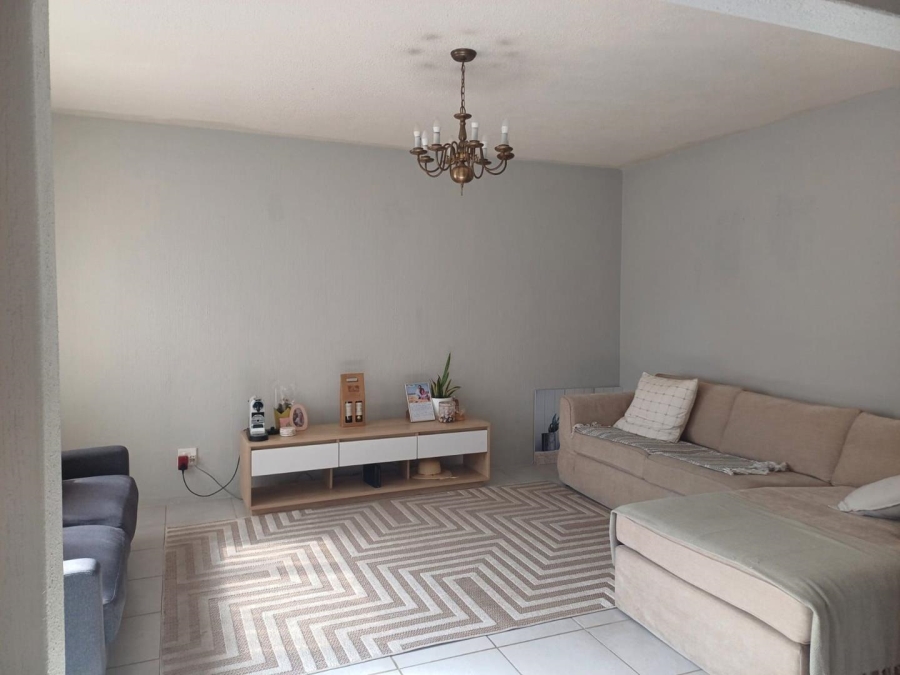 4 Bedroom Property for Sale in Highway Gardens Gauteng