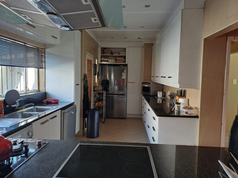 3 Bedroom Property for Sale in Buurendal Gauteng