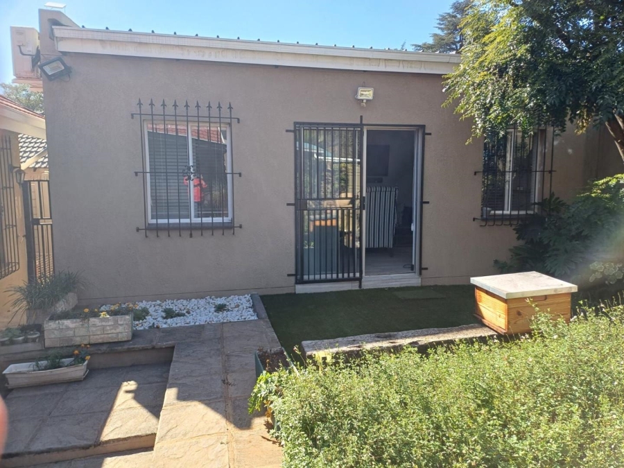 3 Bedroom Property for Sale in Buurendal Gauteng