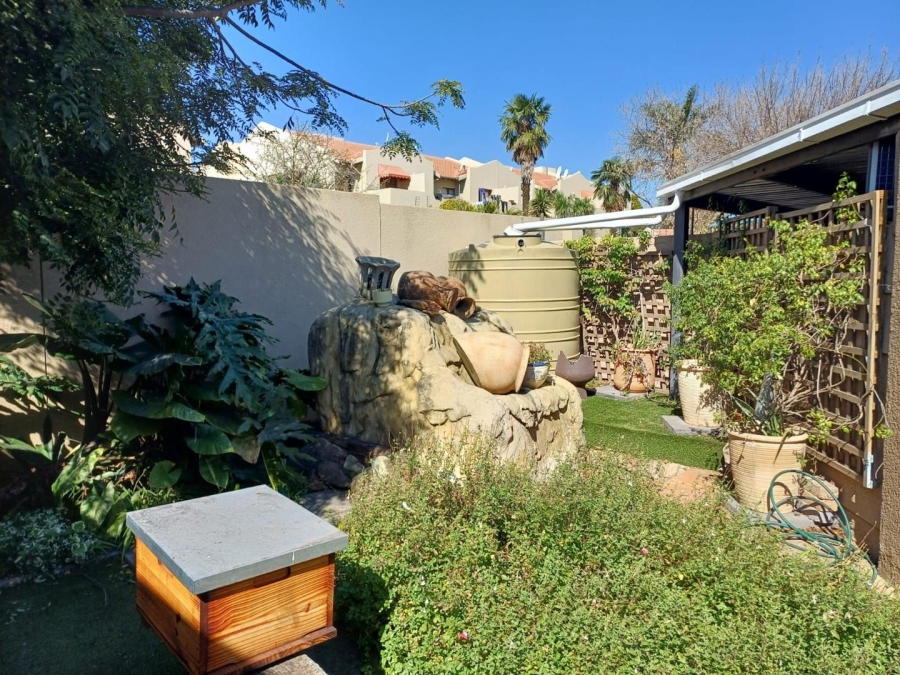 3 Bedroom Property for Sale in Buurendal Gauteng