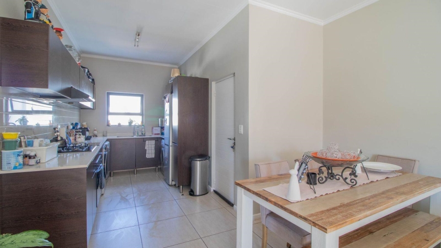 2 Bedroom Property for Sale in Greenstone Ridge Gauteng