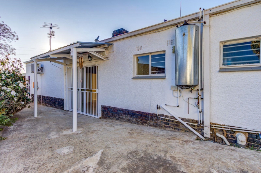 3 Bedroom Property for Sale in Hurlyvale Gauteng
