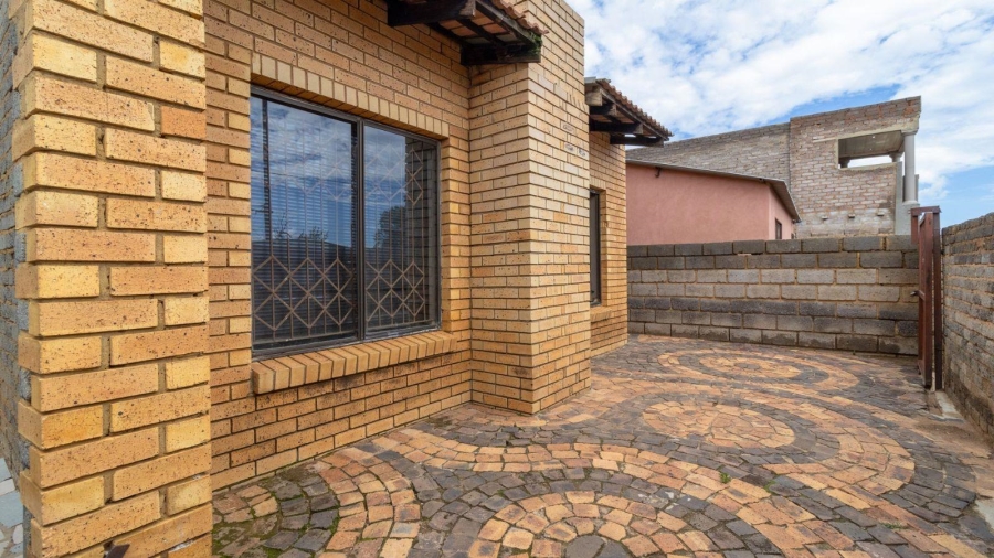 3 Bedroom Property for Sale in Dobsonville Gauteng