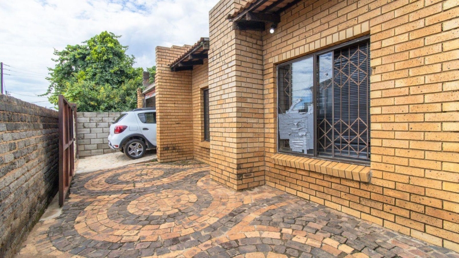 3 Bedroom Property for Sale in Dobsonville Gauteng