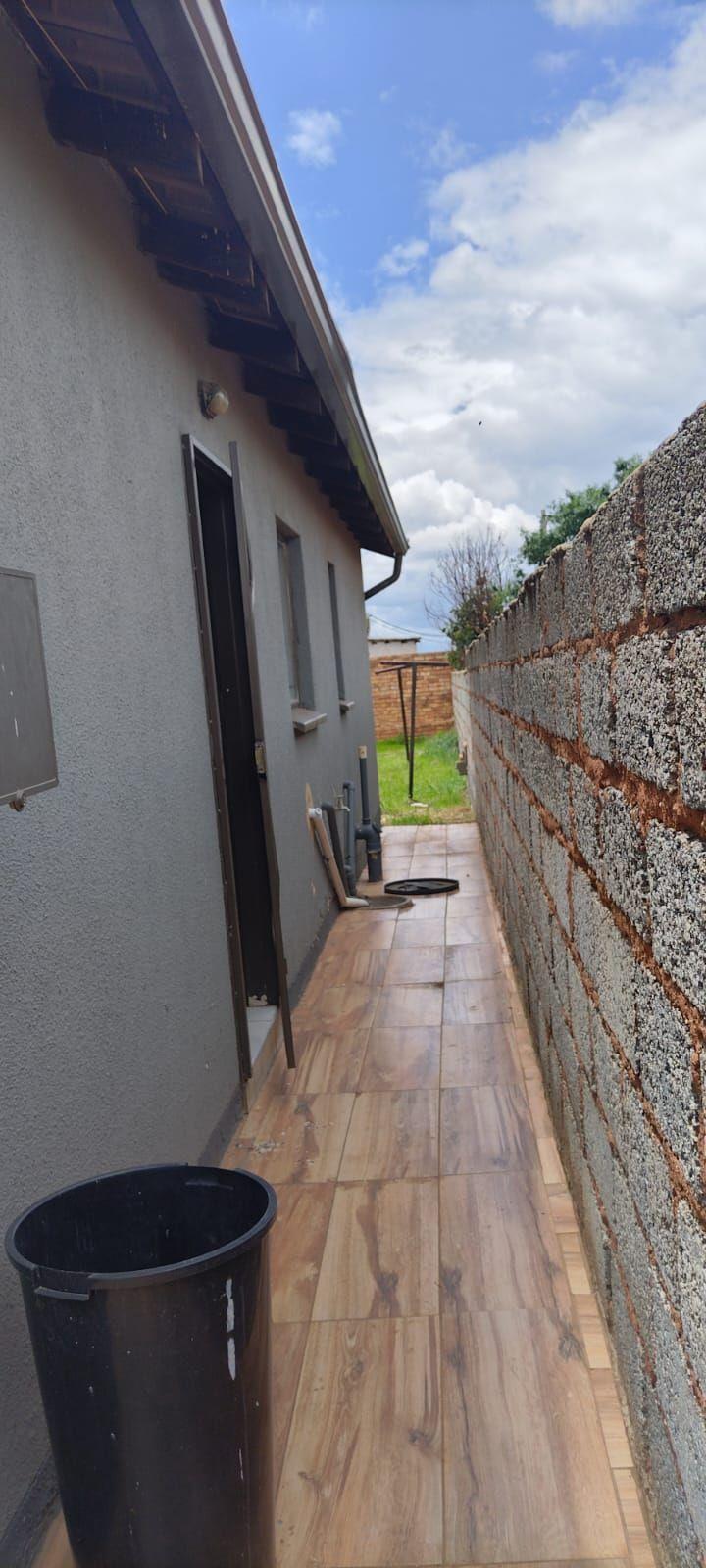 3 Bedroom Property for Sale in Windmill Park Gauteng