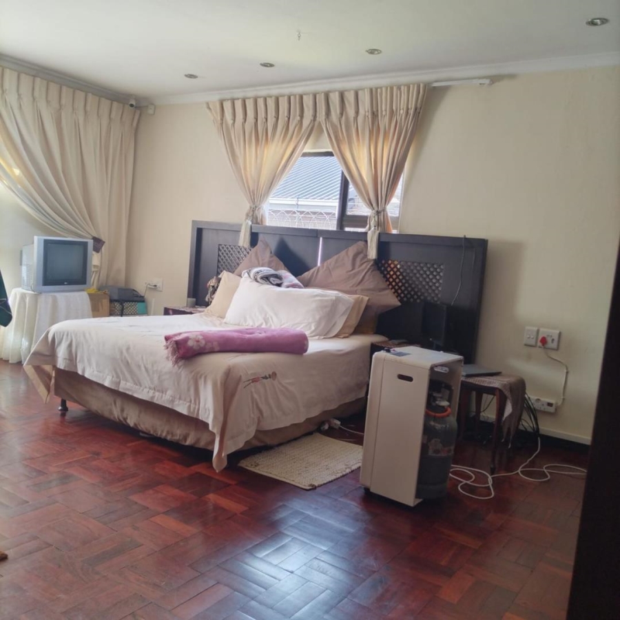 3 Bedroom Property for Sale in Roodepoort Gauteng