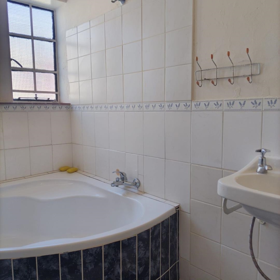 3 Bedroom Property for Sale in Roodepoort Gauteng