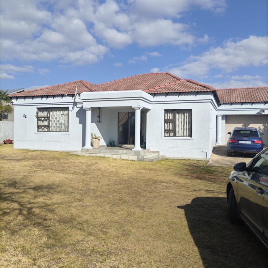 3 Bedroom Property for Sale in Roodepoort Gauteng