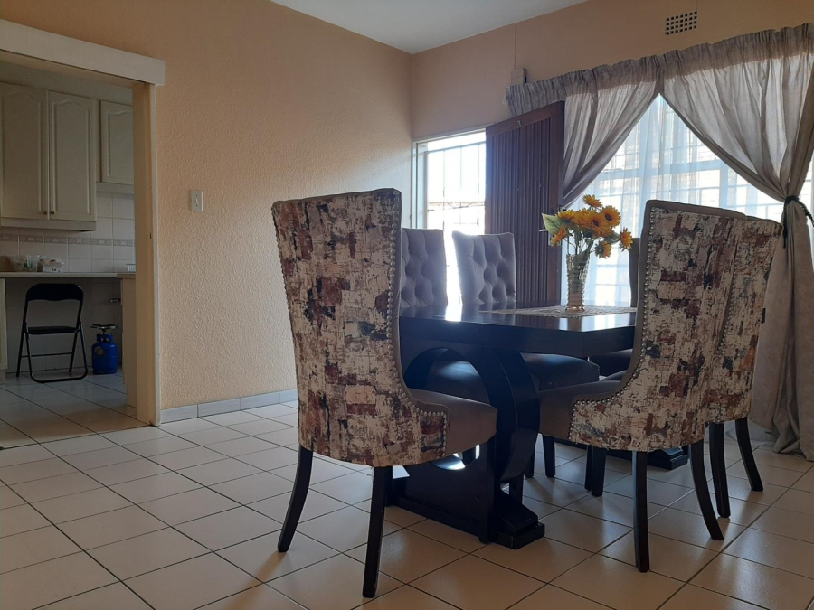 2 Bedroom Property for Sale in Edleen Gauteng
