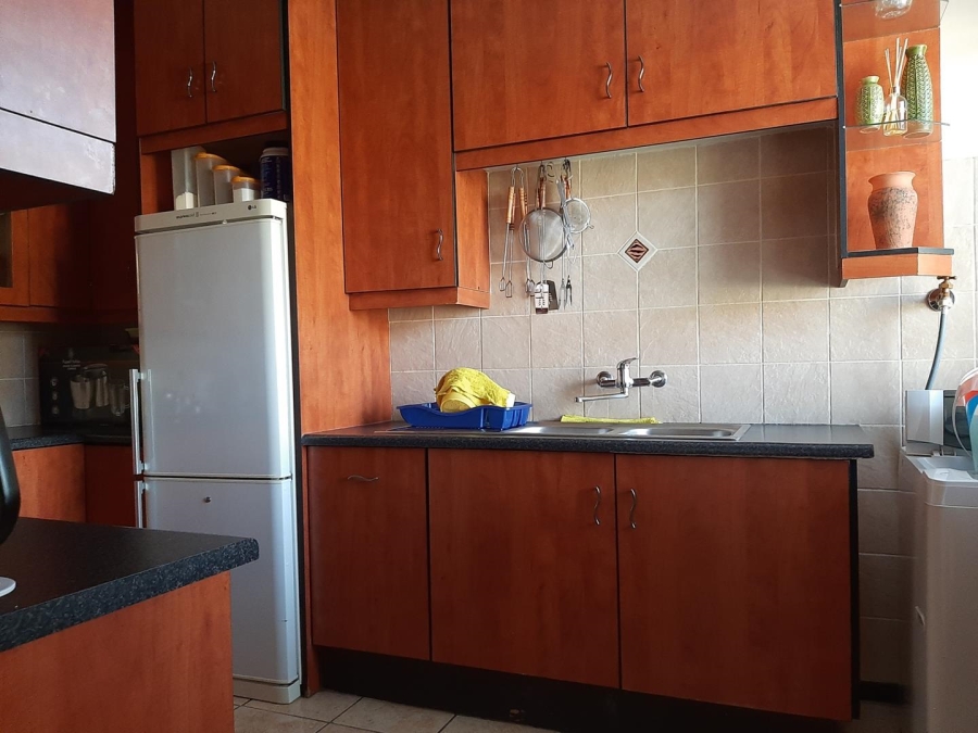 2 Bedroom Property for Sale in Edleen Gauteng