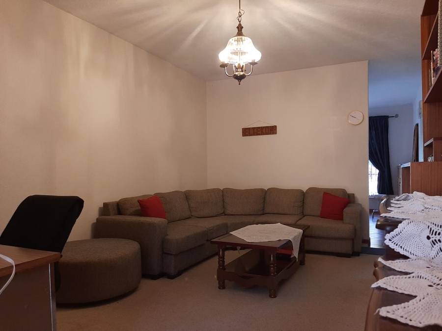 2 Bedroom Property for Sale in Edleen Gauteng
