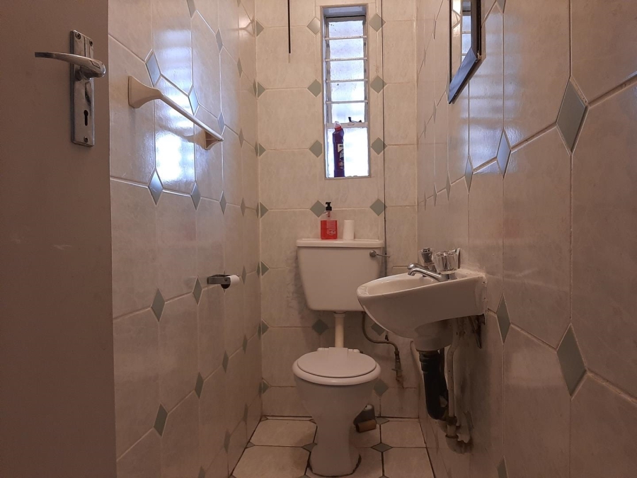 2 Bedroom Property for Sale in Edleen Gauteng