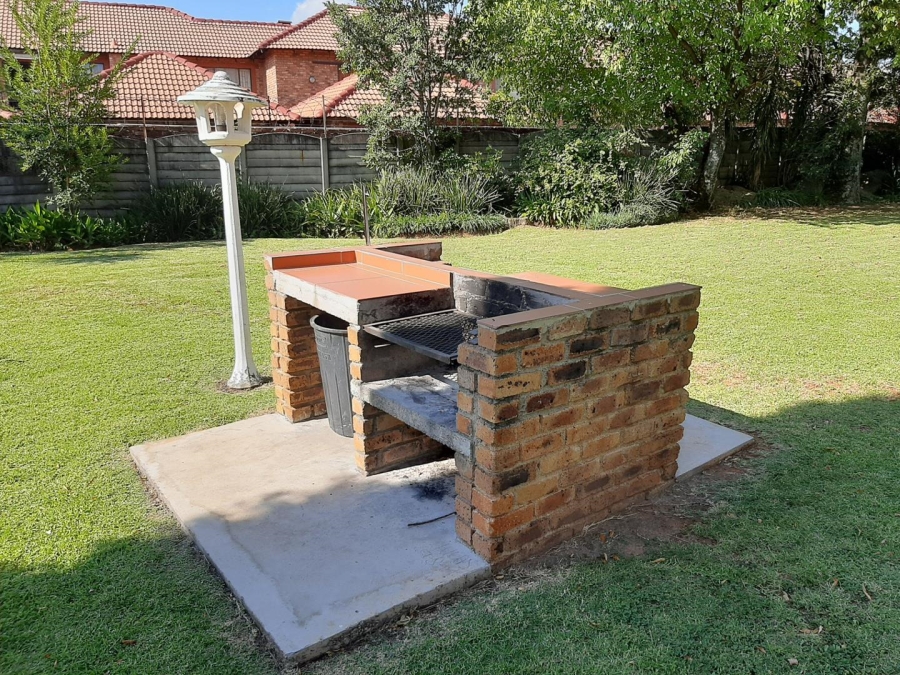 2 Bedroom Property for Sale in Edleen Gauteng
