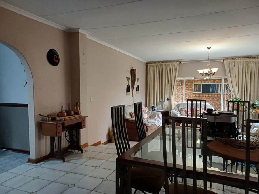 4 Bedroom Property for Sale in Edleen Gauteng