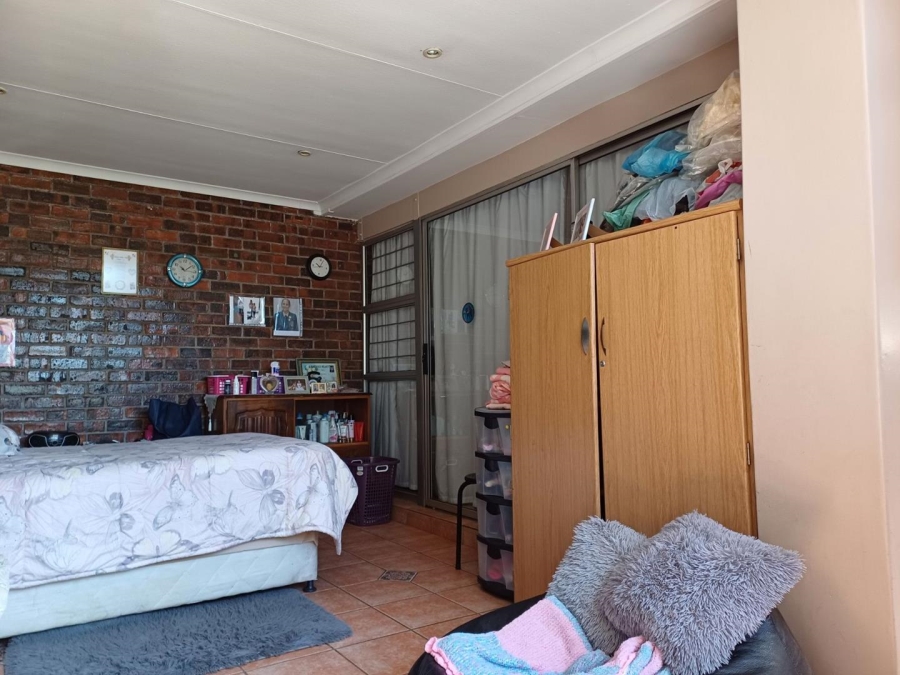 4 Bedroom Property for Sale in Edleen Gauteng