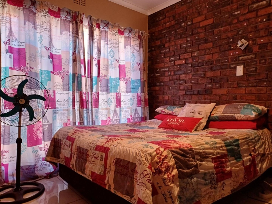 4 Bedroom Property for Sale in Edleen Gauteng