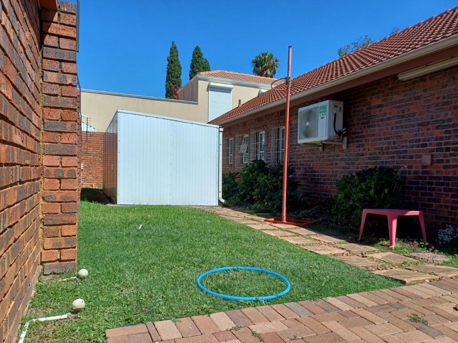 4 Bedroom Property for Sale in Edleen Gauteng