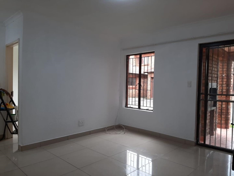 2 Bedroom Property for Sale in Edleen Gauteng