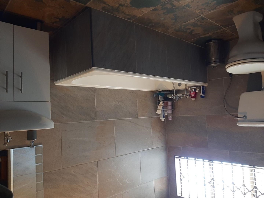 4 Bedroom Property for Sale in Edleen Gauteng