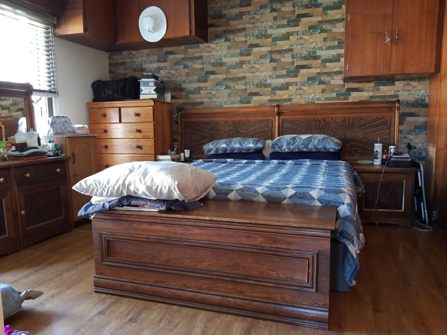 4 Bedroom Property for Sale in Edleen Gauteng