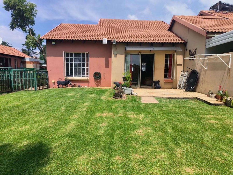 3 Bedroom Property for Sale in Illiondale Gauteng