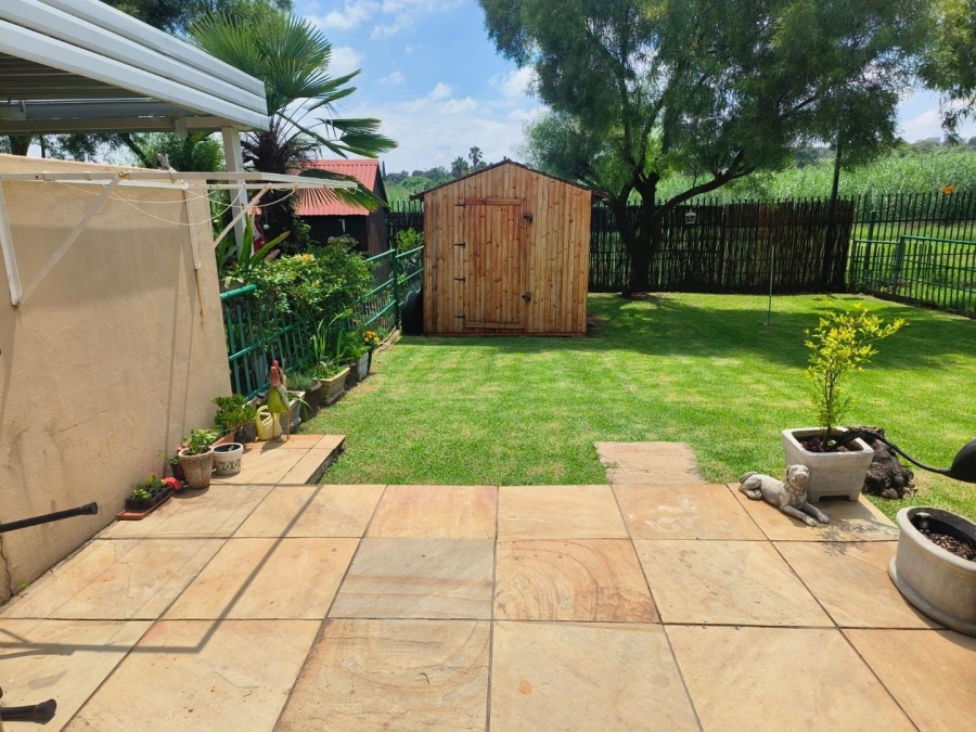 3 Bedroom Property for Sale in Illiondale Gauteng