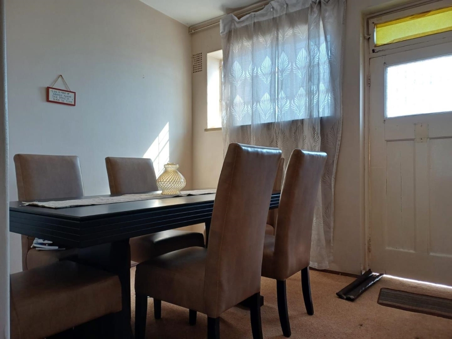 1 Bedroom Property for Sale in Lambton Gauteng