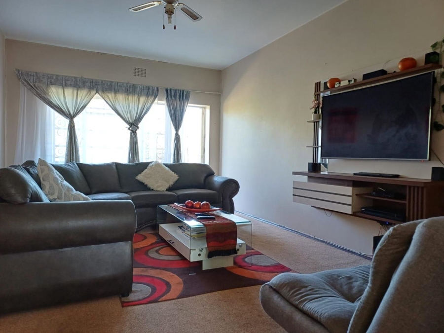 1 Bedroom Property for Sale in Lambton Gauteng