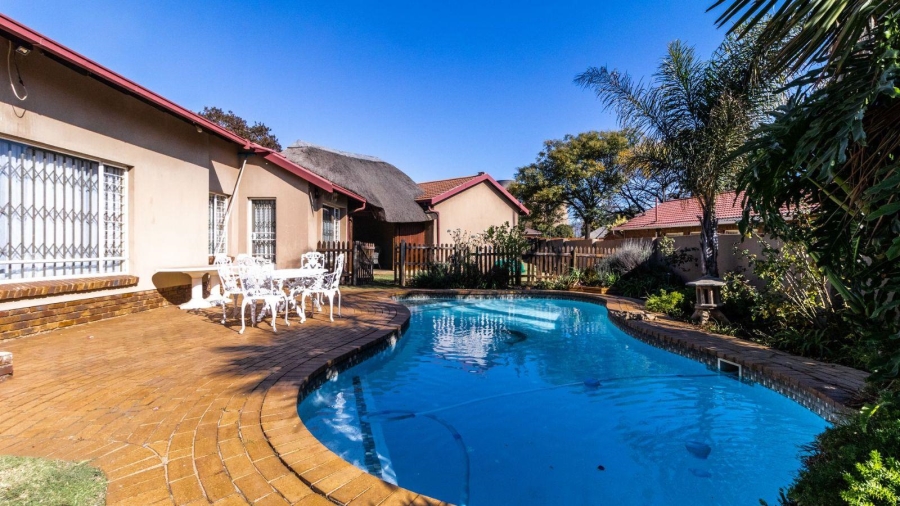 3 Bedroom Property for Sale in Cresslawn Gauteng