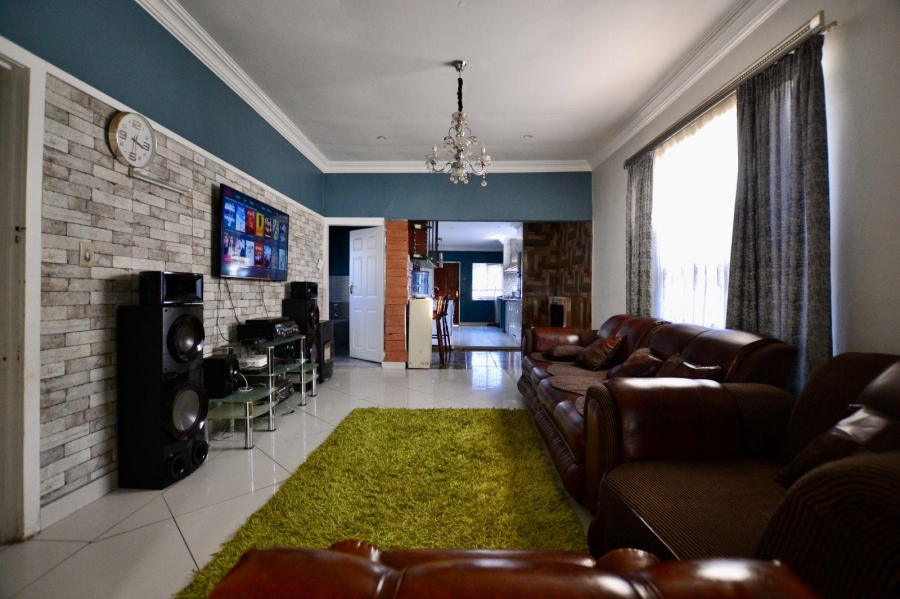 4 Bedroom Property for Sale in Malvern East Gauteng