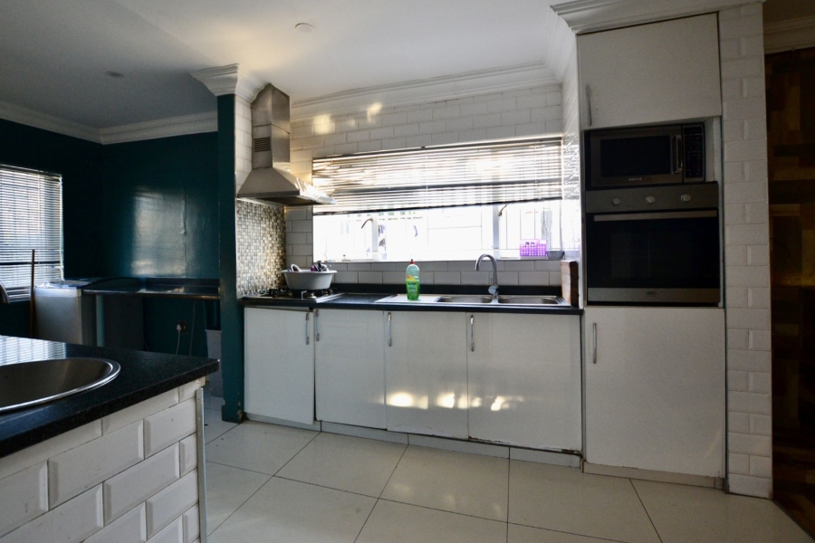 4 Bedroom Property for Sale in Malvern East Gauteng