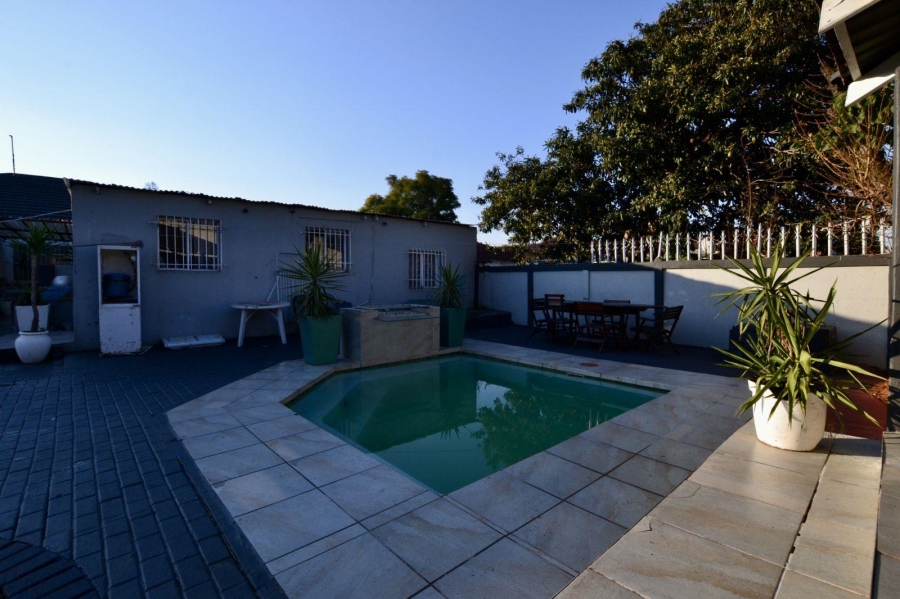 4 Bedroom Property for Sale in Malvern East Gauteng