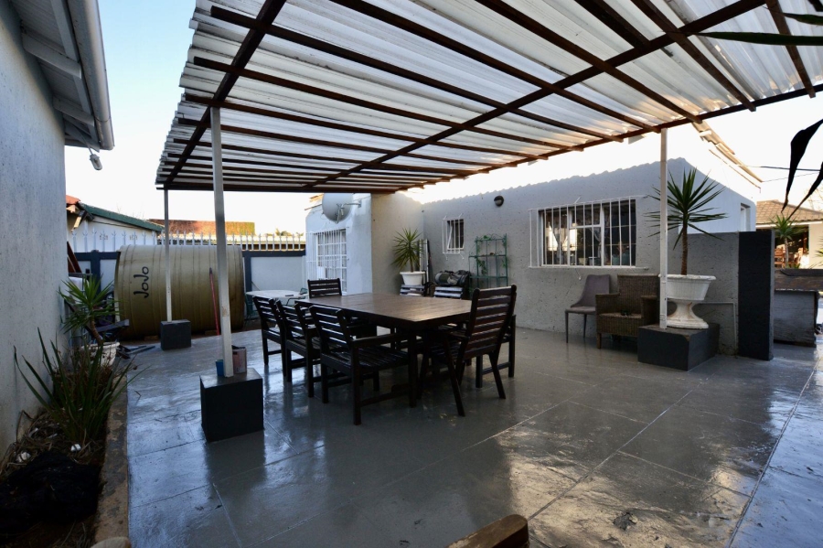 4 Bedroom Property for Sale in Malvern East Gauteng